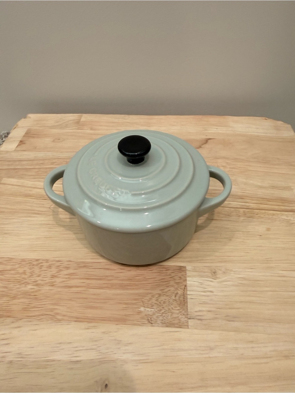 Le Creuset Petite Round Dutch Oven in Pistache with Black Knob